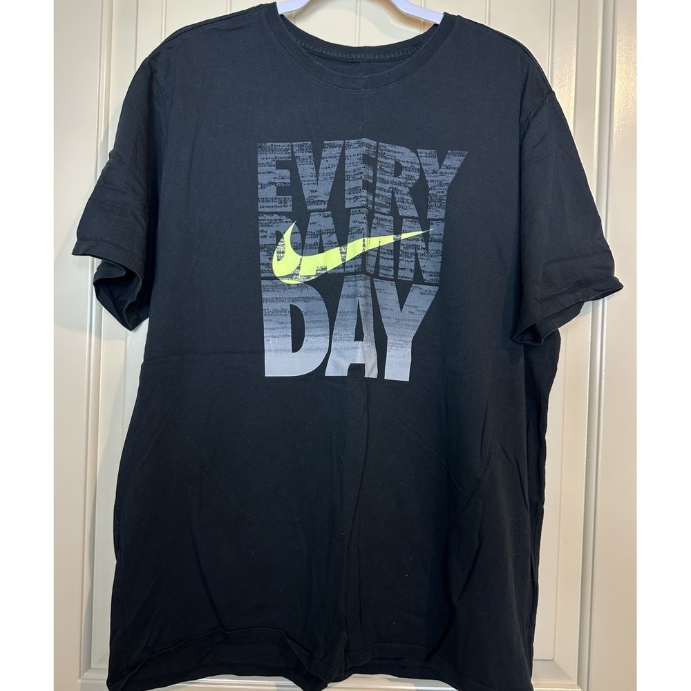 The‎ Nike Tee "Every Damn Day" black short sleeve shirt yellow swoosh sz 2X XXL